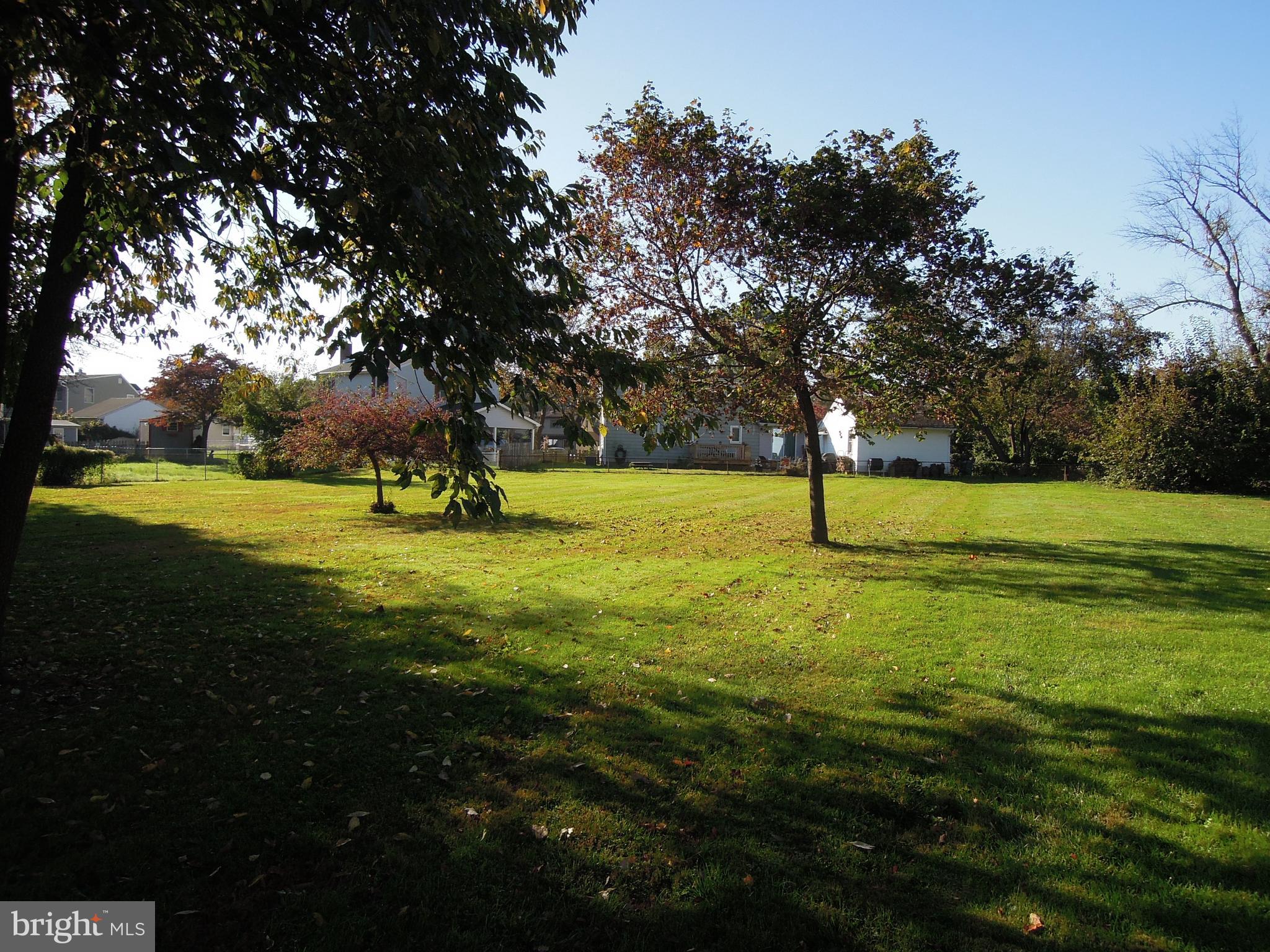 33 Sharps Lane Hamilton, NJ 08610 - Photo 5 of 23