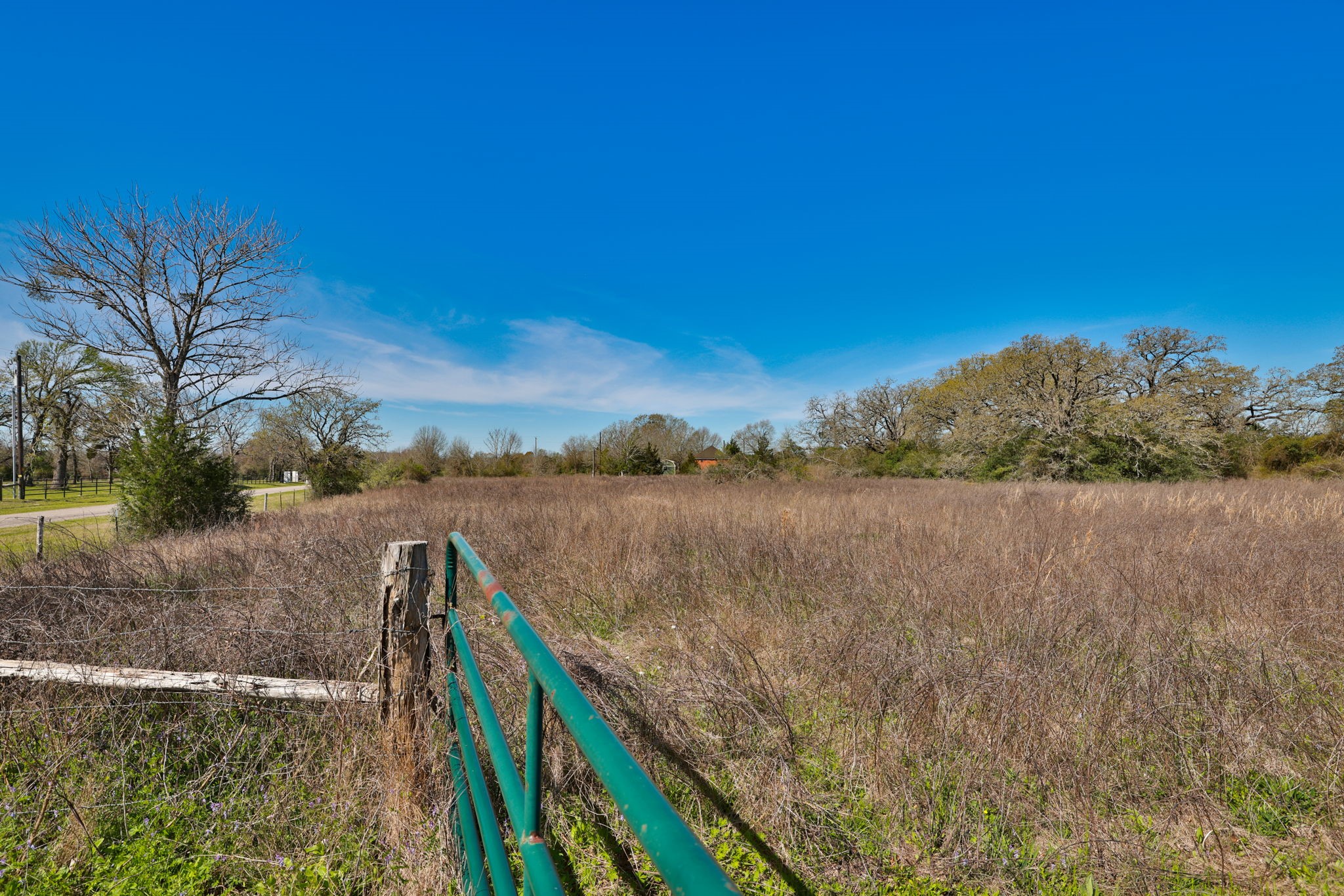 21100 Telephone Road Hempstead, TX 77445 - Photo 5 of 34 a view of lake and mountain