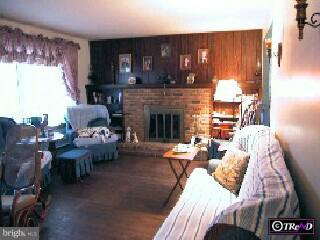 2702 Line Lexington Road Hatfield, PA 19440 - Photo 3 of 5 Gallery Image 3