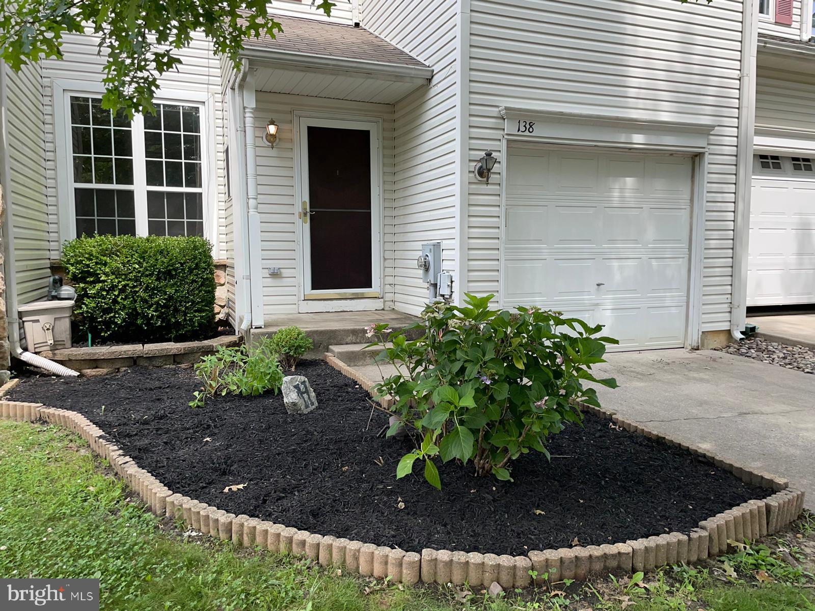 138 Threadleaf Terrace Burlington, NJ 08016 - Photo 1 of 17