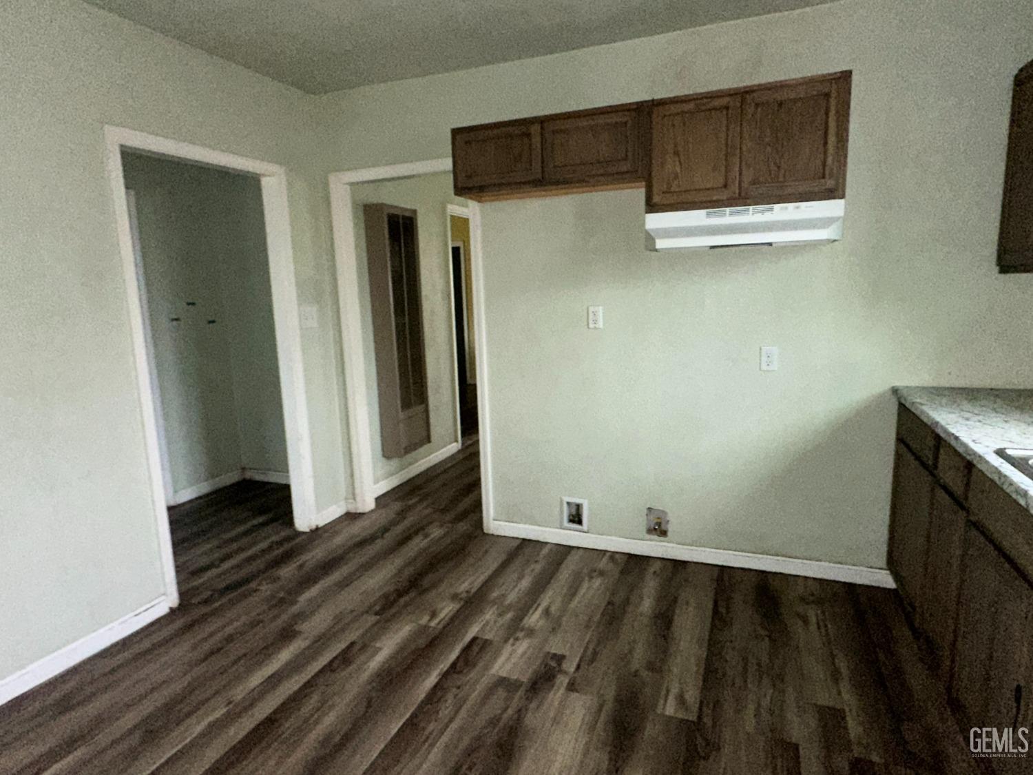 Undisclosed Address Bakersfield, CA 93308 - Photo 2 of 20