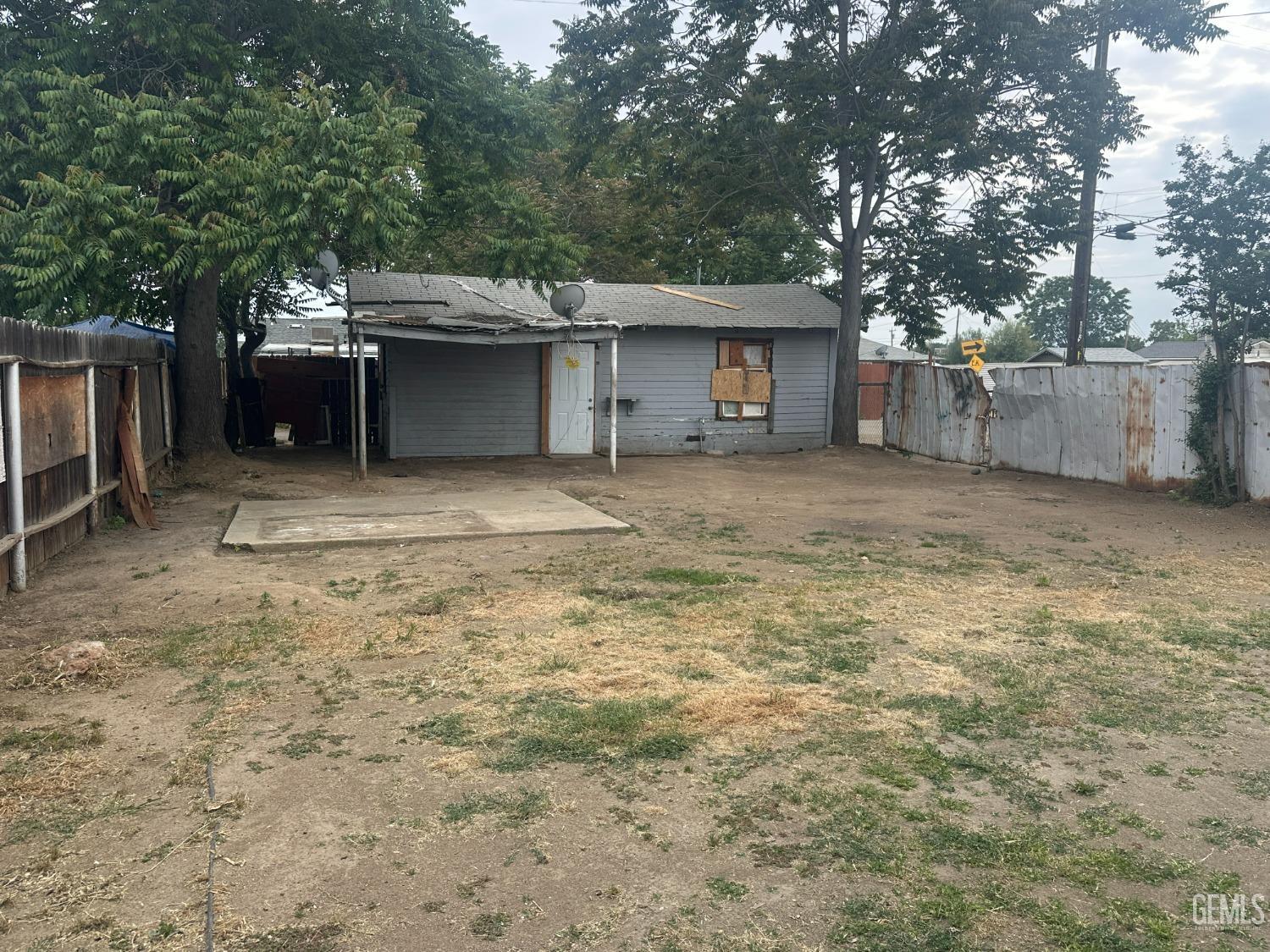 Undisclosed Address Bakersfield, CA 93308 - Photo 7 of 20