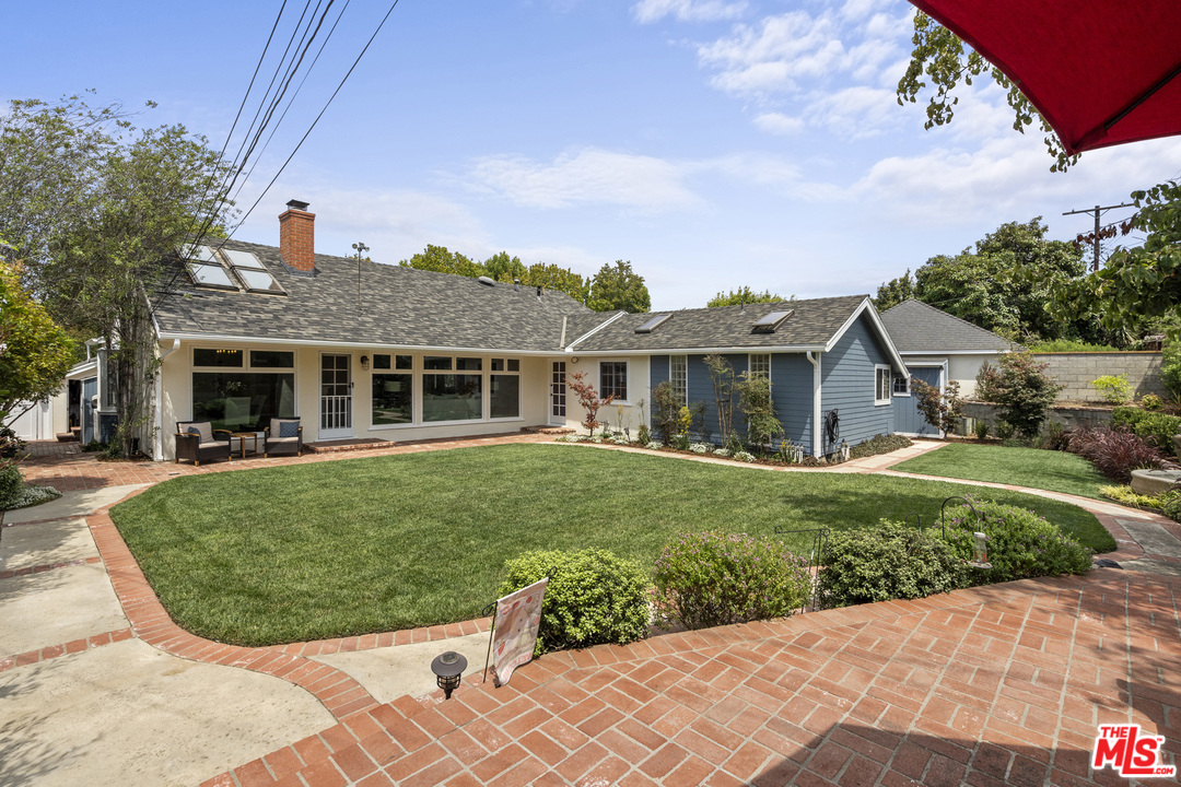 6370 Riggs Place Los Angeles, CA 90045 - Photo 21 of 30