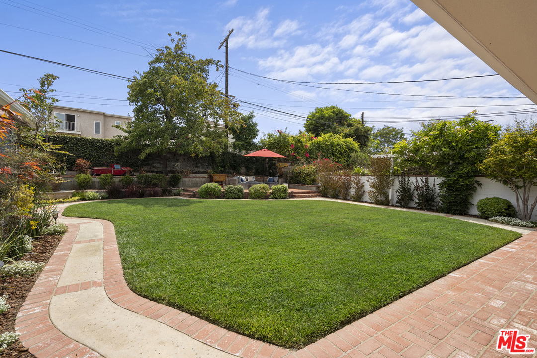 6370 Riggs Place Los Angeles, CA 90045 - Photo 22 of 30