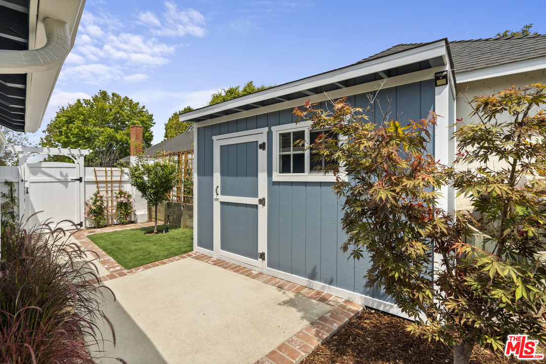 6370 Riggs Place Los Angeles, CA 90045 - Photo 27 of 30