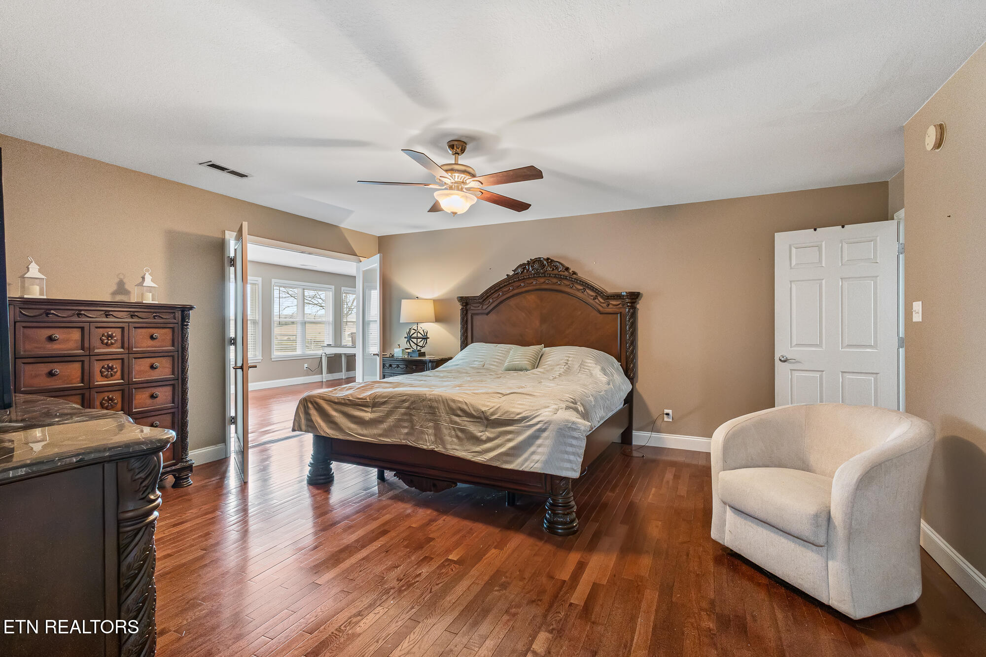 5545 J Riley W Drive Greenback, TN 37742 - Photo 16 of 37 5545 West J Riley Dr-13