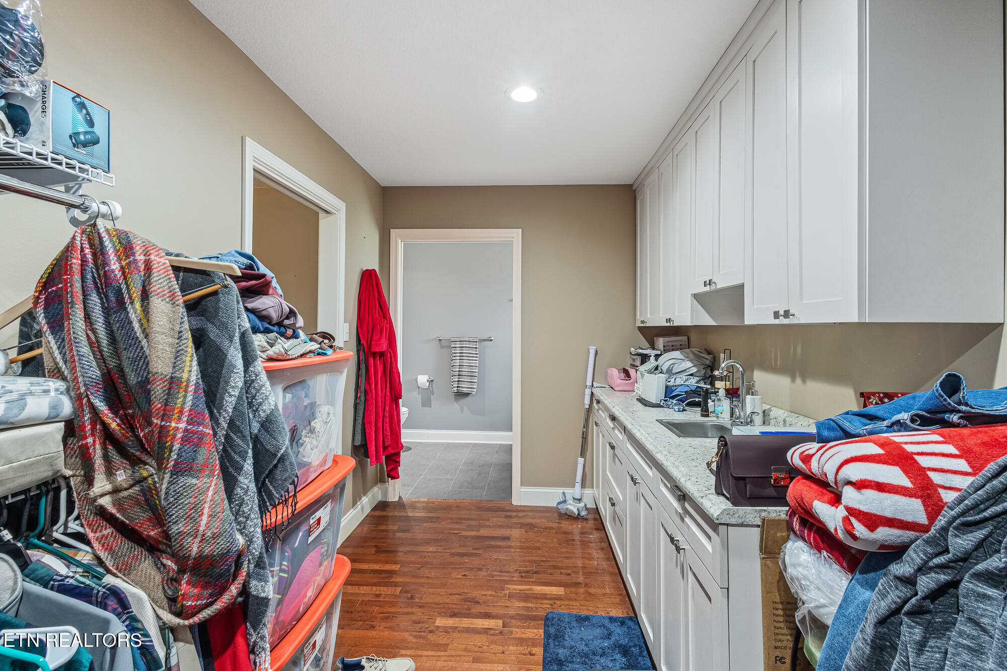 5545 J Riley W Drive Greenback, TN 37742 - Photo 20 of 37 5545 West J Riley Dr-17