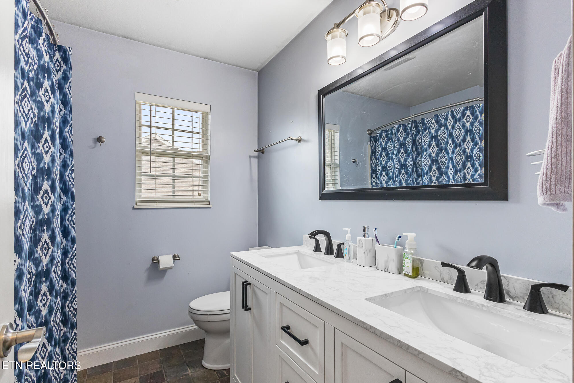 5545 J Riley W Drive Greenback, TN 37742 - Photo 24 of 37 5545 West J Riley Dr-8