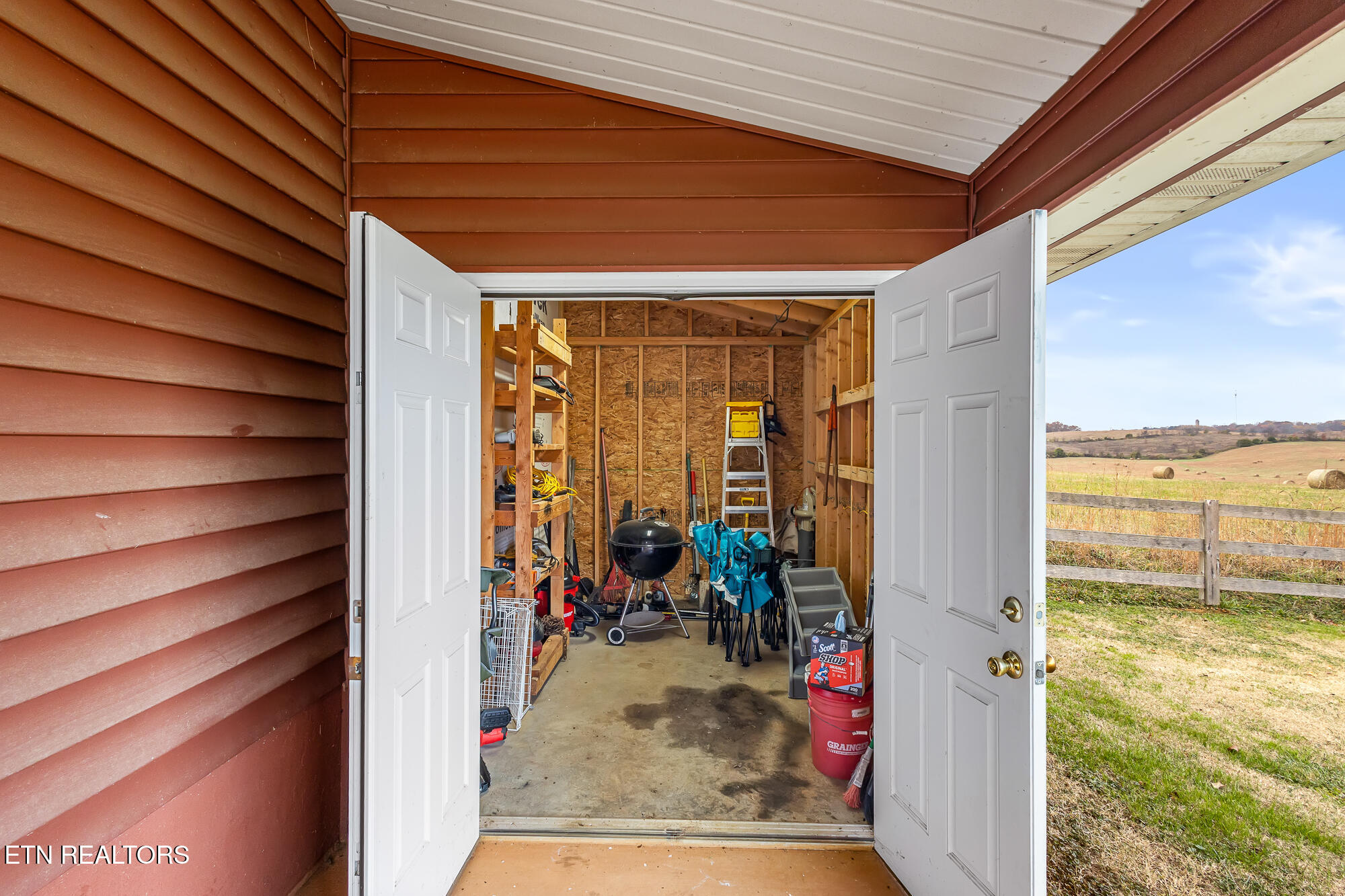 5545 J Riley W Drive Greenback, TN 37742 - Photo 28 of 37 5545 West J Riley Dr-25