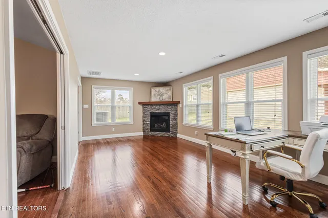 $535,000 | 5545 J Riley W Drive, Greenback, TN 37742