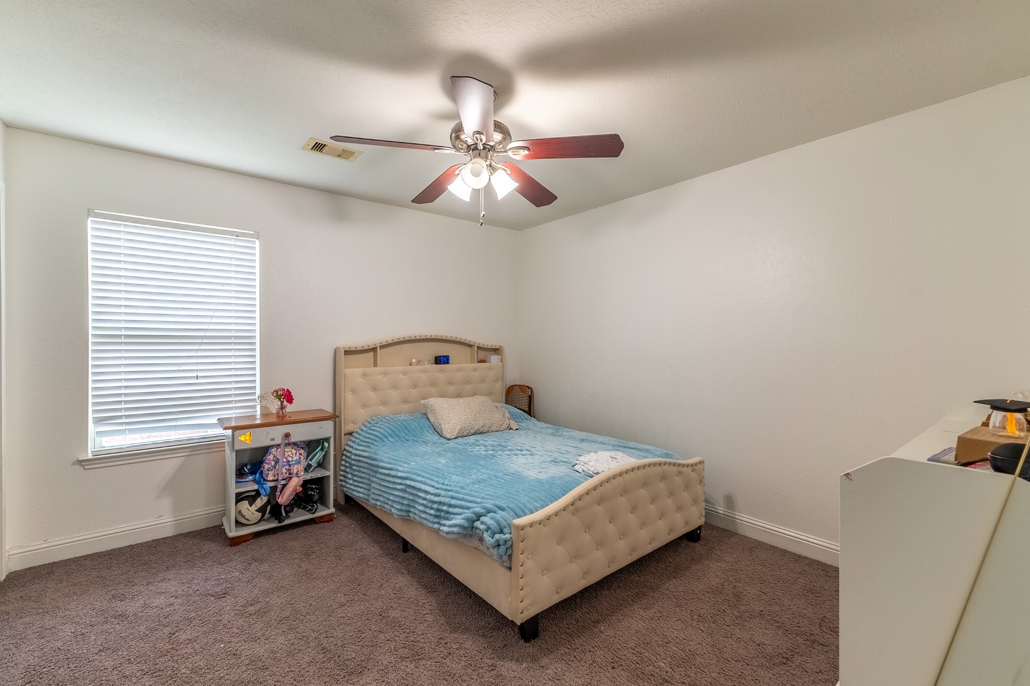 18226 West Ridge Bend Lane Cypress, TX 77433 - Photo 20 of 34 Upstairs BR 2 w/walk-in closet