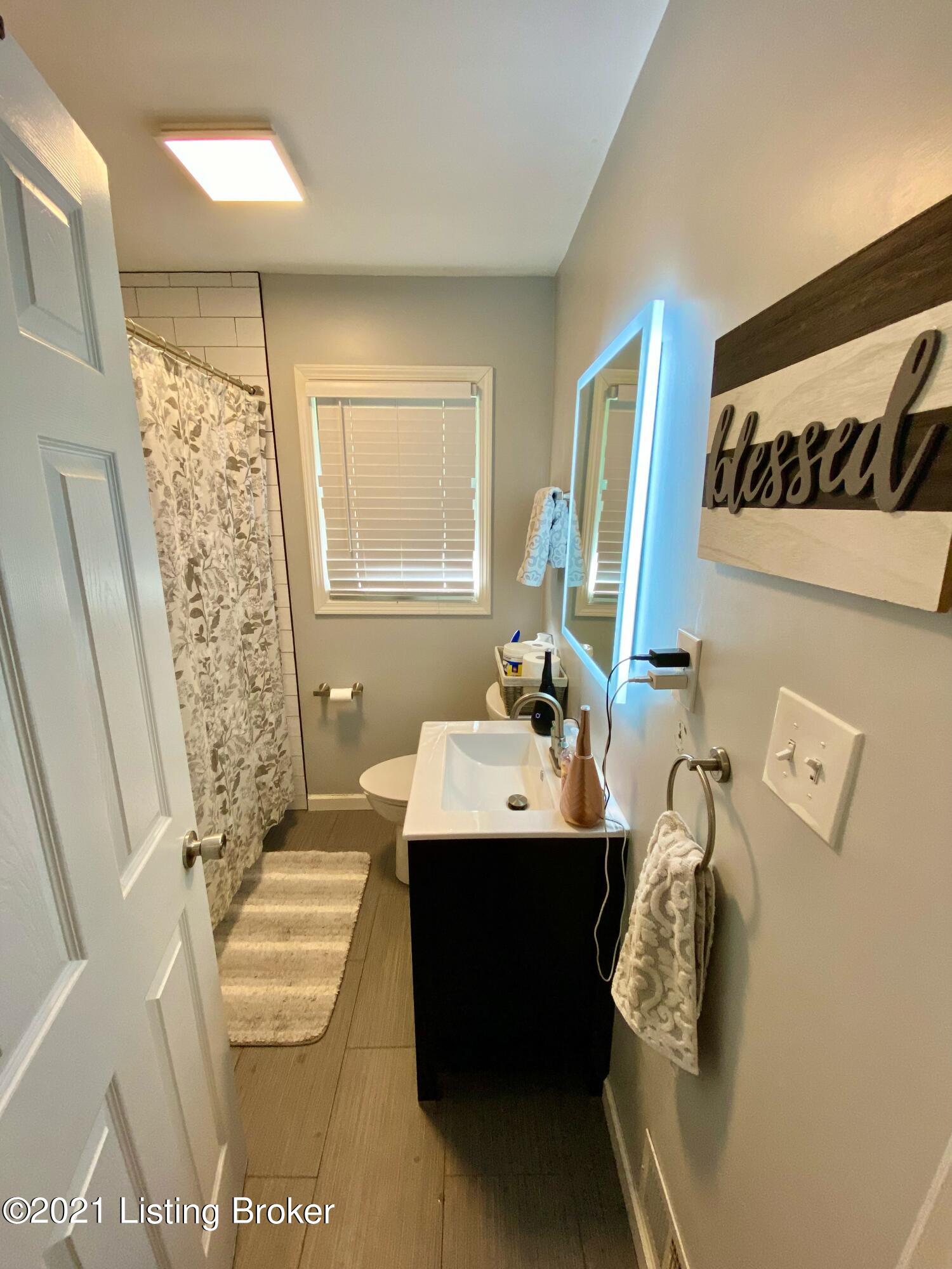 7717 Crestline Road Louisville, KY 40214 - Photo 6 of 18 IMG_5331