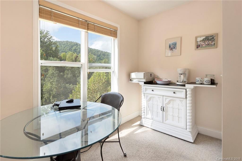 110 Dalya Road Swannanoa, NC 28778 - Photo 14 of 28 Gallery Image 14
