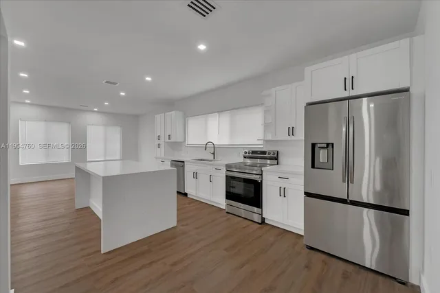 $3,400 | 1733 Northwest 16th Street, Unit 1, Miami, FL 33125