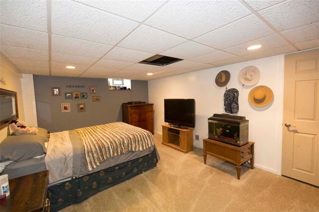 106 Johnston Road Pittsburgh, PA 15241 - Photo 16 of 21 Gallery Image 16