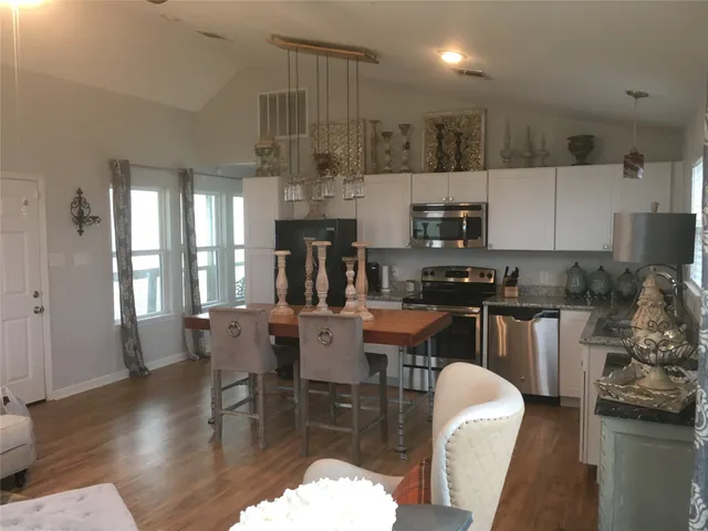 $1,950 | 1200 Choctaw Lane, Brenham, TX 77833