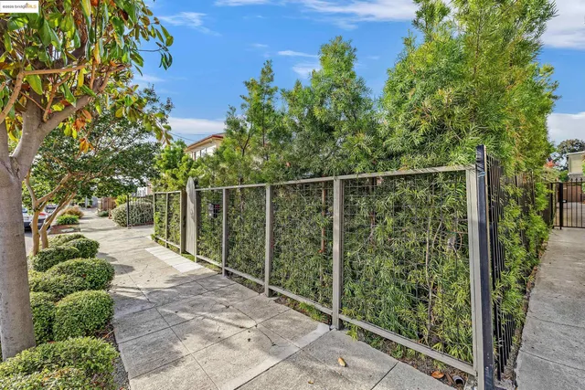 $499,000 | 1515 Derby Street, Berkeley, CA 94703