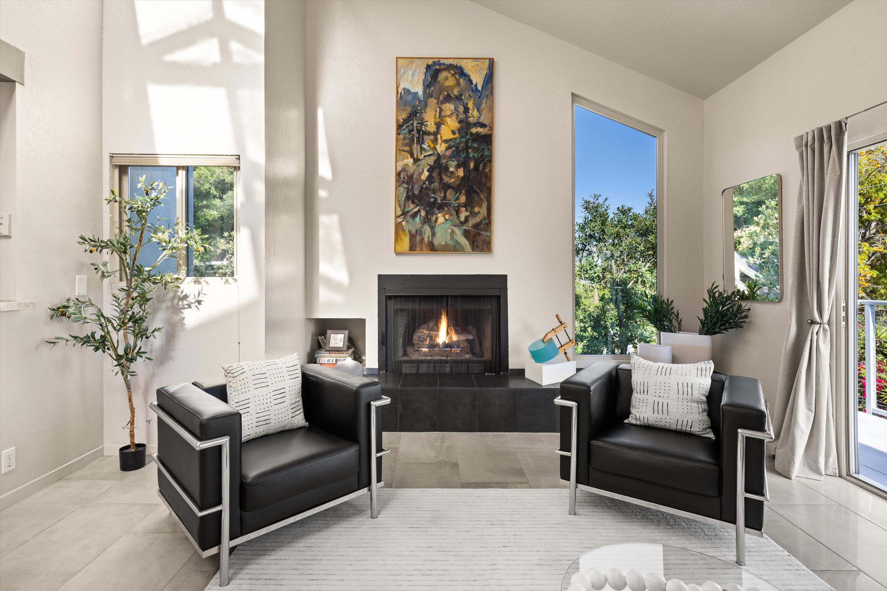 840 Cheltenham Road Santa Barbara, CA 93105 - Photo 7 of 36 Living Room