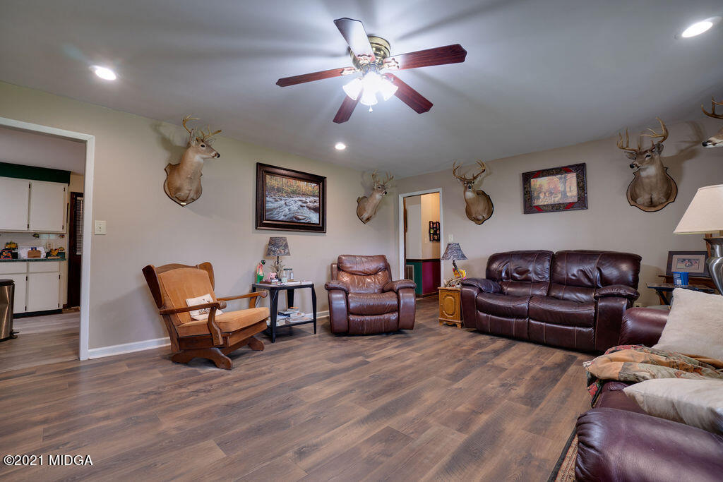 156 Walton Road Fort Valley, GA 31030 - Photo 9 of 61 _DSC0366HDR3