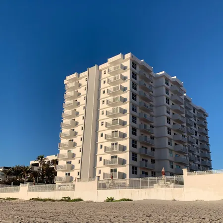 $5,500 | 4511 South Ocean Boulevard, Unit 807, Highland Beach, FL 33487