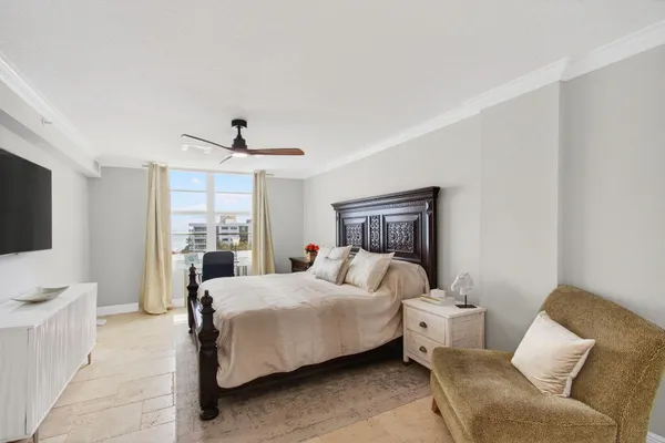 $5,500 | 4511 South Ocean Boulevard, Unit 807, Highland Beach, FL 33487