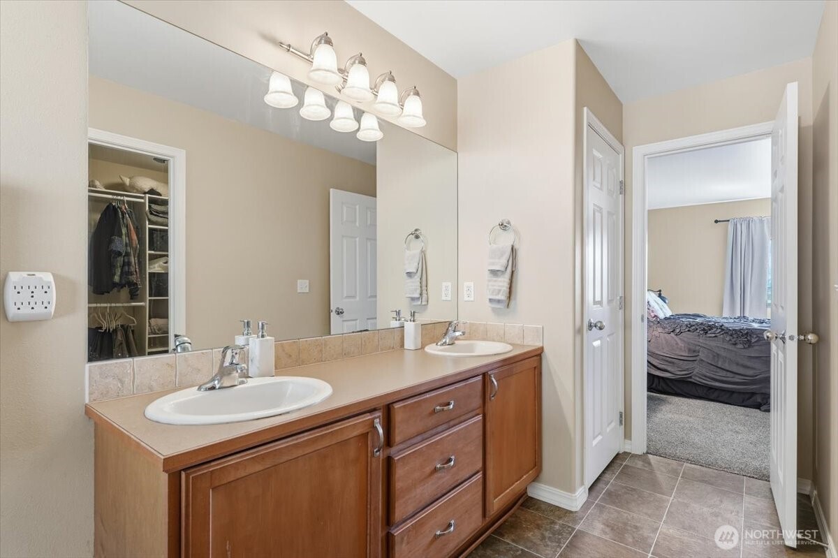 2132 West Honeysett Road Wenatchee, WA 98801 - Photo 21 of 38