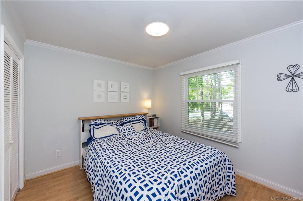11026 Painted Tree Road Charlotte, NC 28226 - Photo 12 of 19 Gallery Image 12