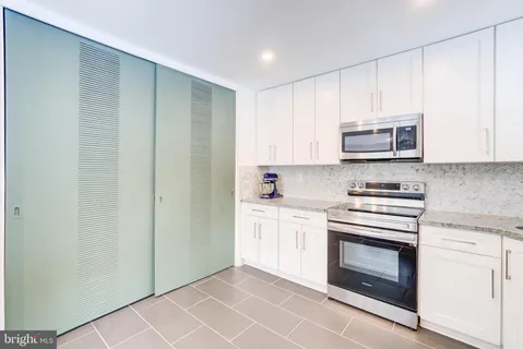 $629,900 | 6363 Verde Court, Alexandria, VA 22312