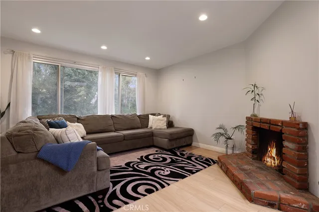 $695,000 | 22081 Caminito Amor, Laguna Hills, CA 92653