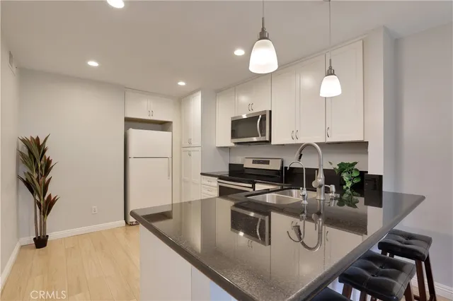 $695,000 | 22081 Caminito Amor, Laguna Hills, CA 92653