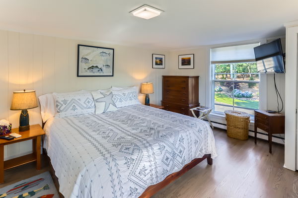 217 Barnes Road Oak Bluffs, MA 02557 - Photo 25 of 60 The main level guest suite is generous and comfortable.