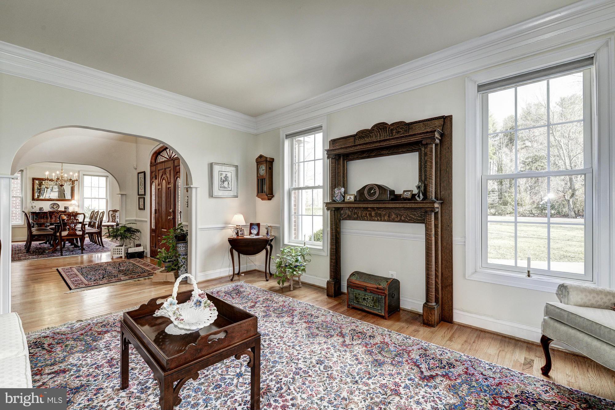 11634 Chapel Road Clifton, VA 20124 - Photo 3 of 30 Living Room