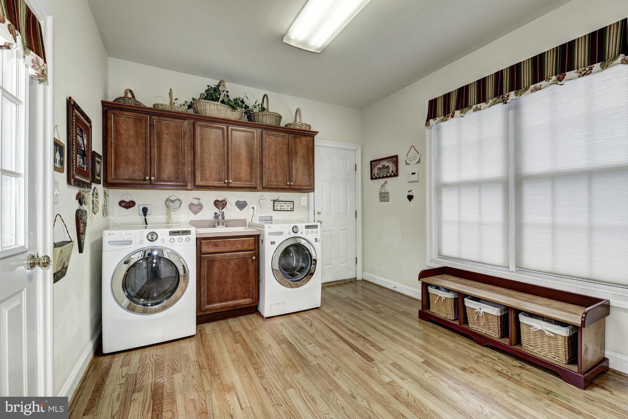 11634 Chapel Road Clifton, VA 20124 - Photo 6 of 30 Interior (General)