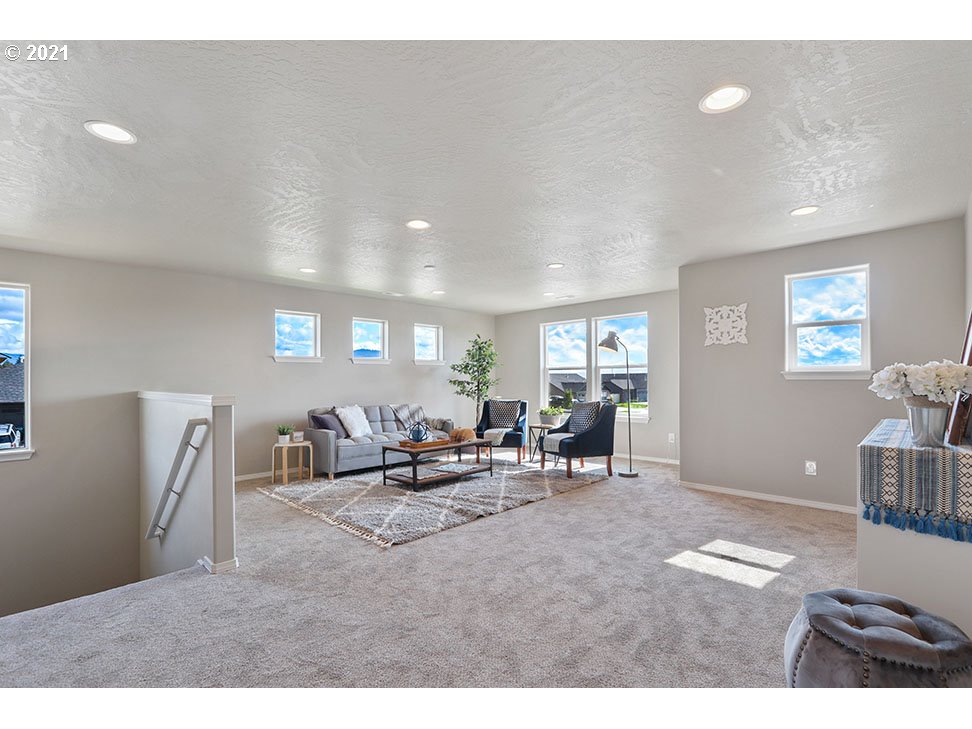 5304 Squirrel Street Springfield, OR 97478 - Photo 10 of 15