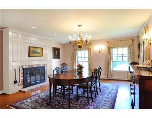325 Rumstick Road Barrington, RI 02806 - Photo 4 of 20 Dining Room.