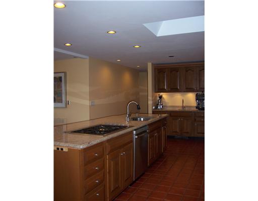325 Rumstick Road Barrington, RI 02806 - Photo 8 of 20 Kitchen.