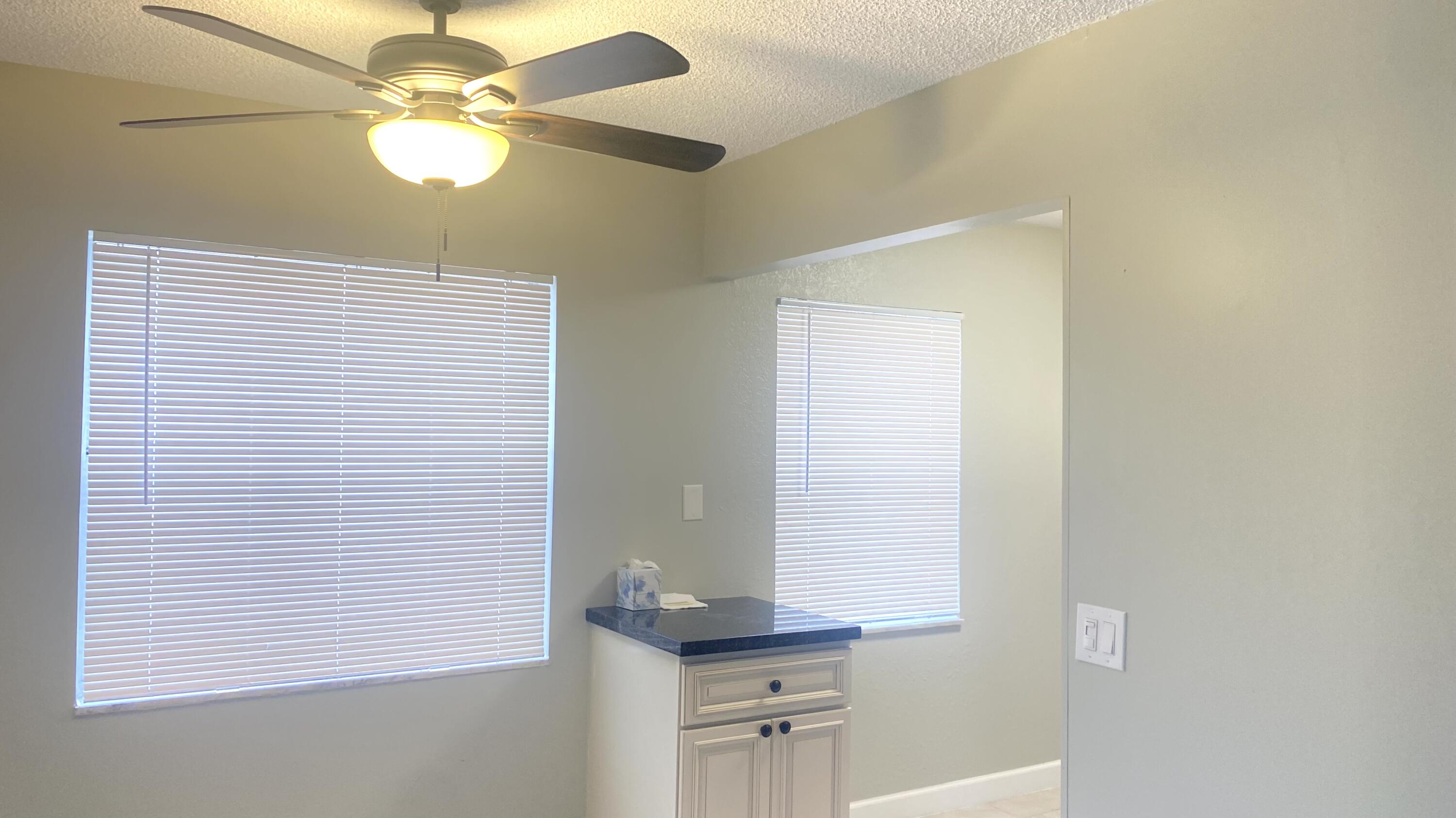 177 Delray Beach, FL 33484 - Photo 2 of 29 kitchen