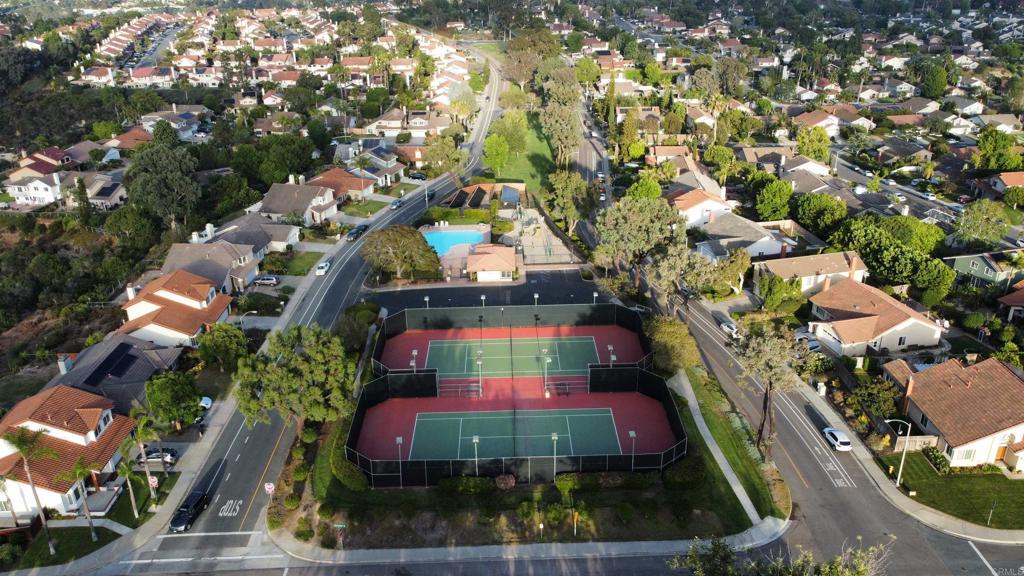 1420 Tres Hermanas Way Encinitas, CA 92024 - Photo 14 of 65