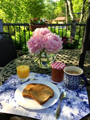 $415,000 | 8160 North 37th Street, Brown Deer, WI 53209