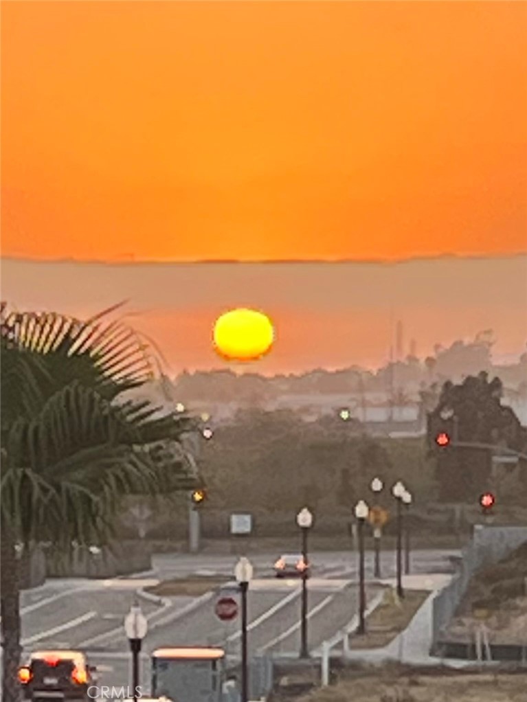 2870 Wagon Wheel Road, Unit 304 Oxnard, CA 93036 - Photo 17 of 31 Sunset Views
