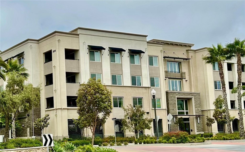 2870 Wagon Wheel Road, Unit 304 Oxnard, CA 93036 - Photo 25 of 31 Exterior Building