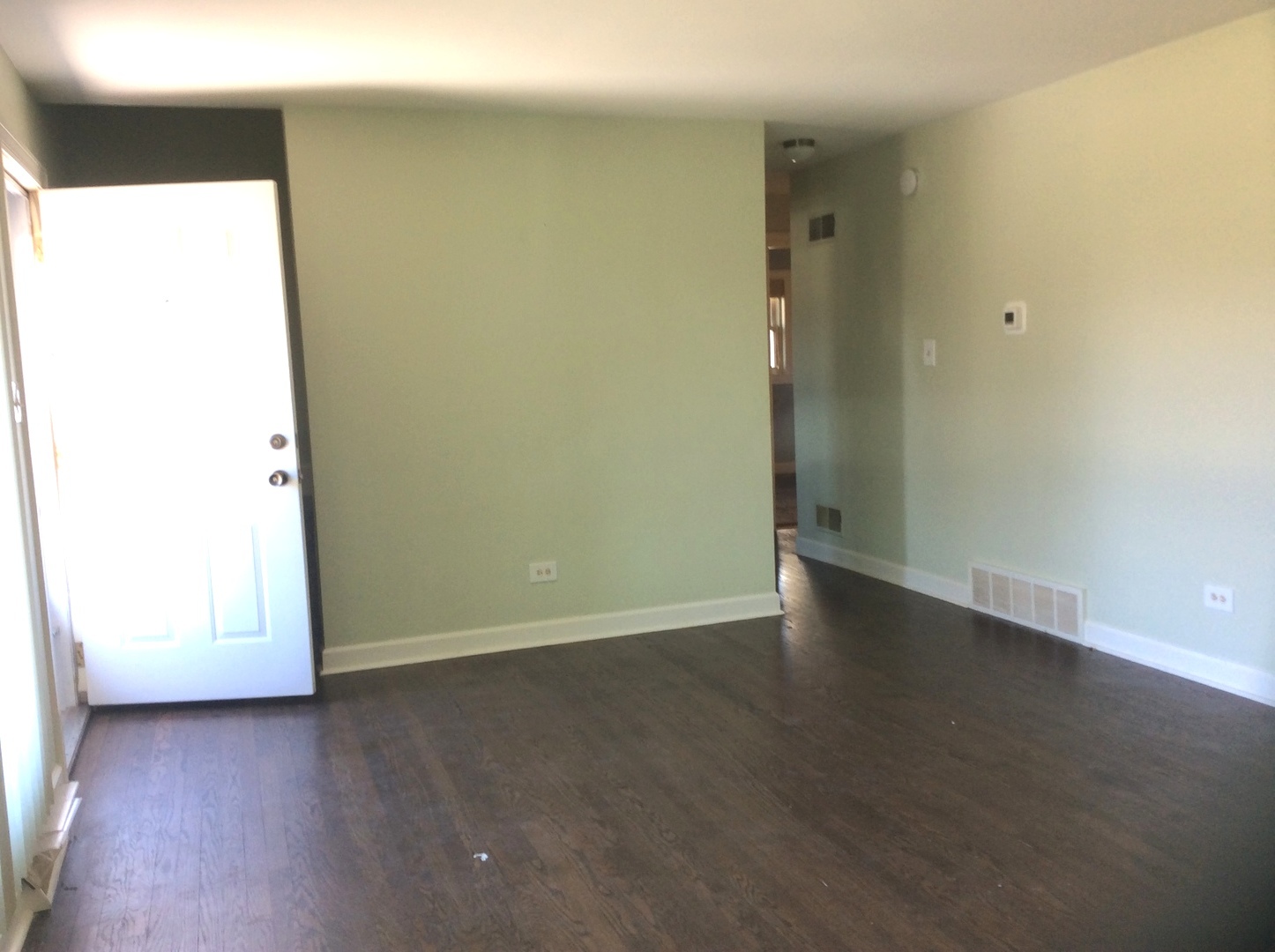 10309 Barnard Drive Chicago Ridge, IL 60415 - Photo 7 of 33 Gallery Image 7