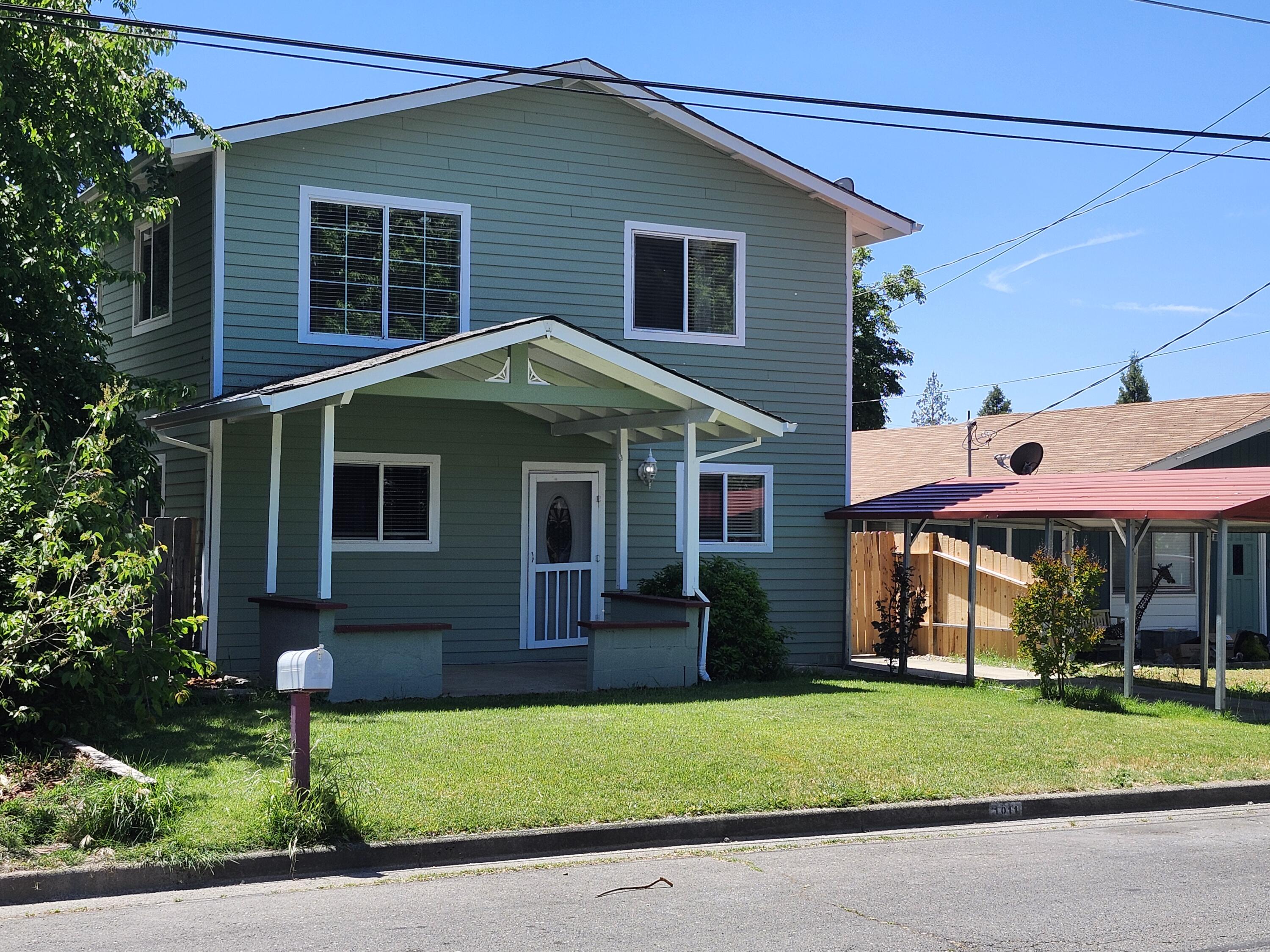 1011 Southwest I Street Grants Pass, OR 97526 - Photo 2 of 47 20250521_123600