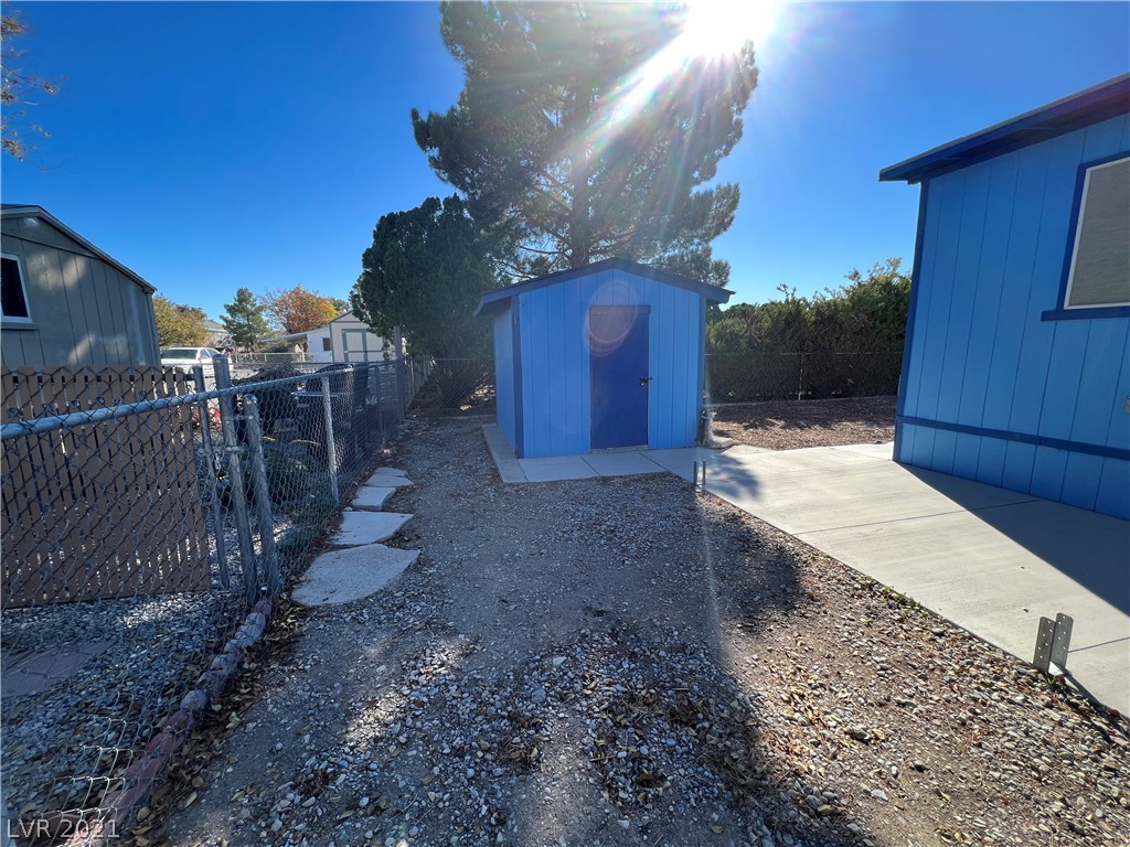 81 Russell Road Pahrump, NV 89048 - Photo 8 of 36 Gallery Image 8