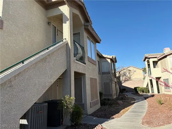 $1,250 | 5710 East Tropicana Avenue, Unit 1218, Las Vegas, NV 89122