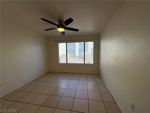 $1,250 | 5710 East Tropicana Avenue, Unit 1218, Las Vegas, NV 89122