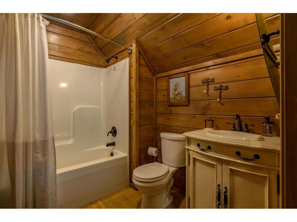 215 York Cabin Road Butler, TN 37640 - Photo 8 of 24 Upstaris Full