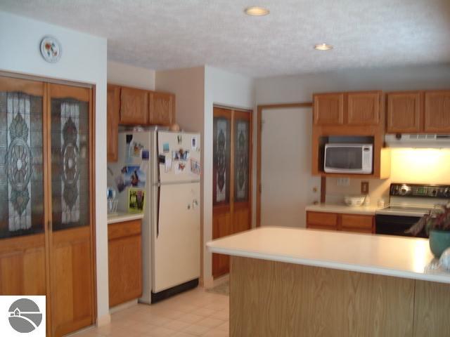 3697 Holiday Village Road Traverse City, MI 49686 - Photo 5 of 6 1659823-4.JPG