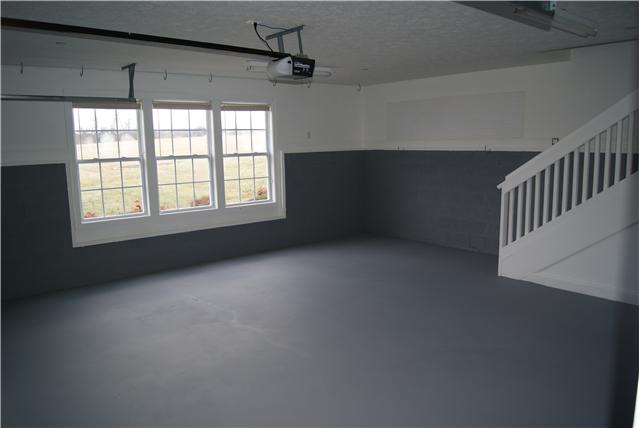 4808 Somerville Road Cross Plains, TN 37049 - Photo 17 of 18 an empty room with windows