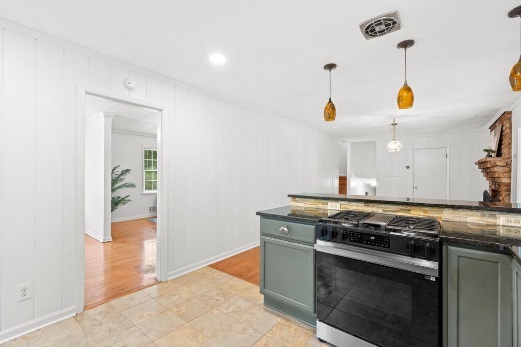 2335 Tilson Circle Decatur, GA 30032 - Photo 13 of 56